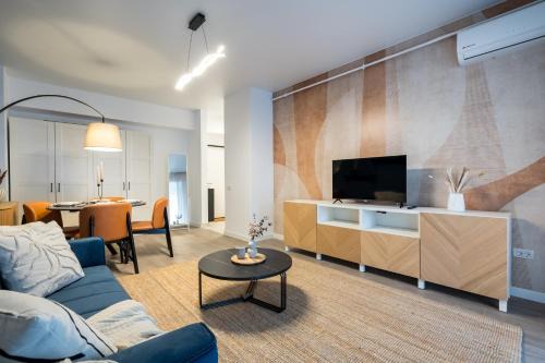 Central Spacious Apartment 109