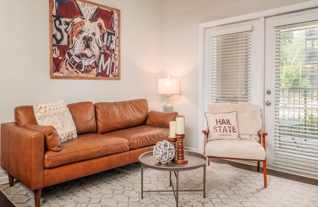 Central Starkville Retreat | No Stairs | Walk Everywhere