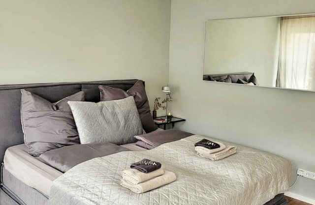 Central. Stylish. With balcony at the castle in Saarbrücken!