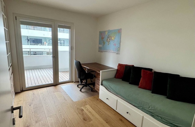 Central Vienna Elegance, spacious 3-bedroom apartment