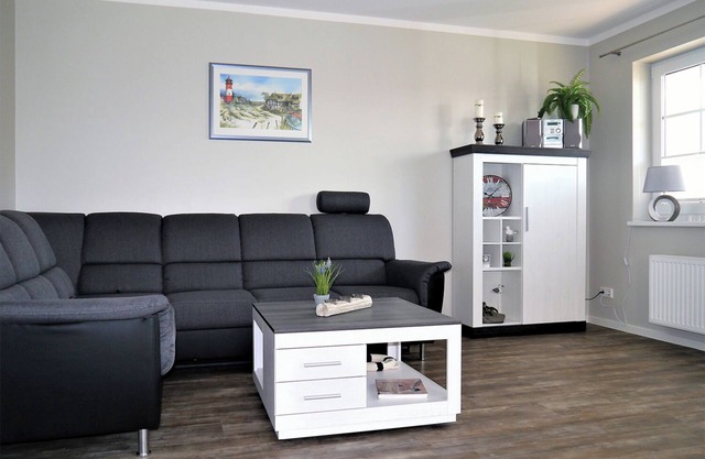 Centrally located apartment close to the beach for max. 4 pers. with terrace, WLAN, washing machine