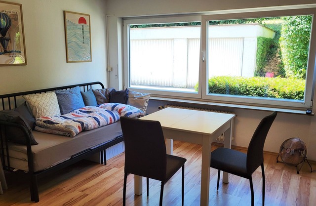 Centrally located accommodation between the clinics and the city center
