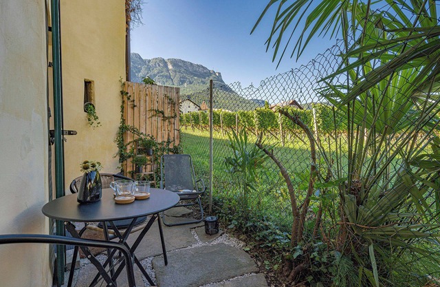 Centrally located apartment with garage & small outdoor area