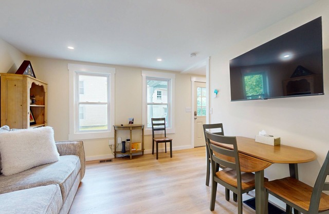 Centrally located apartment for the skier & outdoor enthusiast