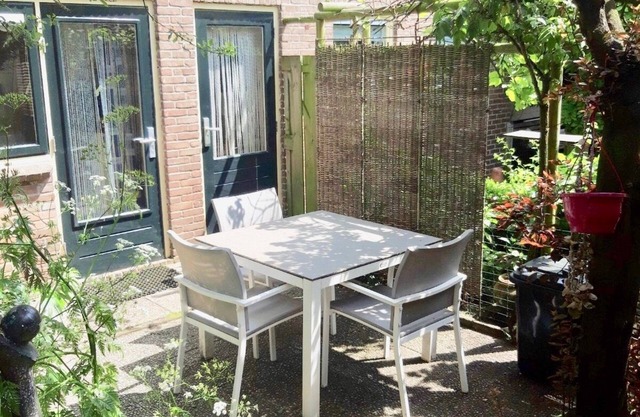 Centrally located cottage with patio
