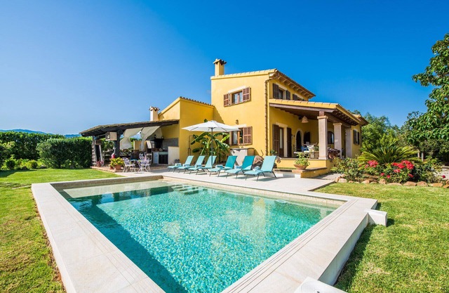 Centrally located Finca Mallorca Sa Tanqueta Pool