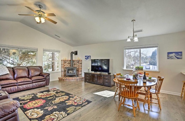 Centrally Located Mt Shasta Home with Deck!