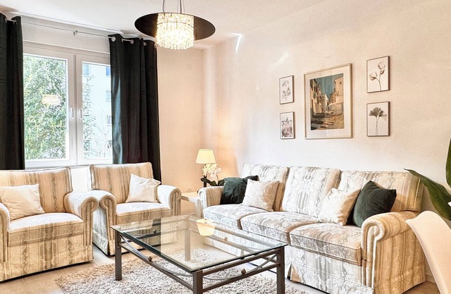 Centrally located near Essen main station and the University of Duisburg-Essen