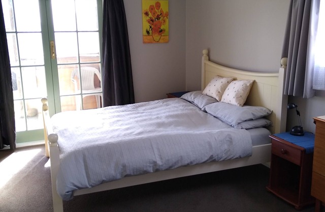 Centrally located cottage in quiet location