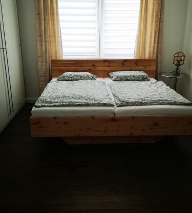 Centrally located spacious flat close to Rhine