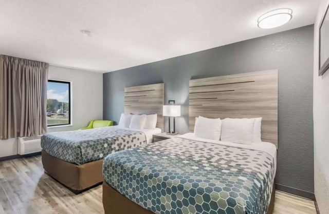 Centrally Located Stay Right off I-35 | Budget-friendly Hotel Room