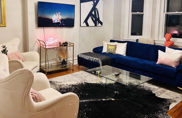 Centrally located to everything! 2 bedroom near VCU fan district