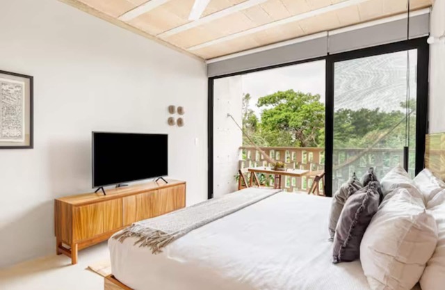 Centric - Loft With Pool