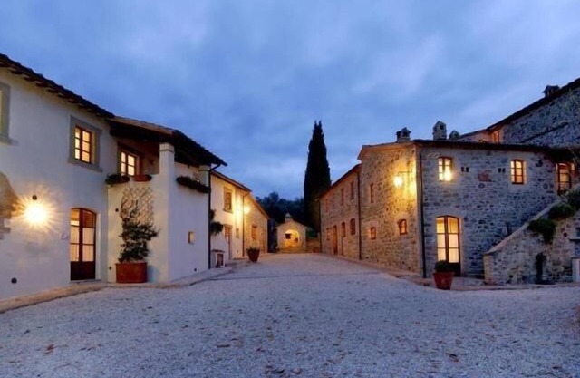Cerasuola Two-Bedroom House for 5 people - first floor with stairs