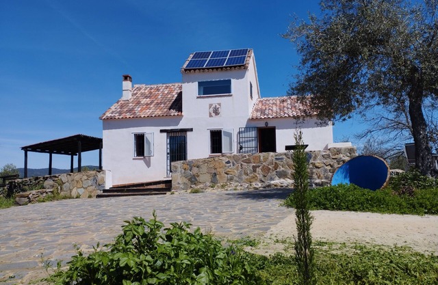 CERRO CARLOTA A sustainable rural house in the Sierra Norte Natural Park, Seville.