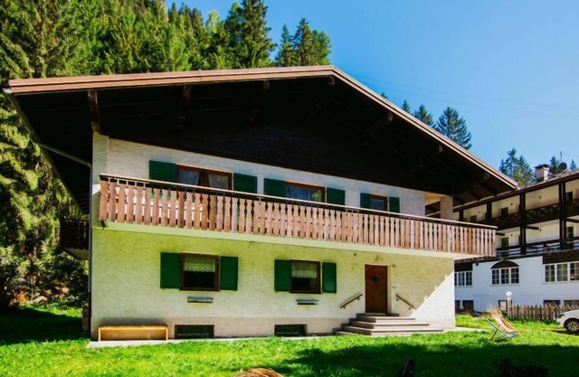 Cesa Minach by Interhome