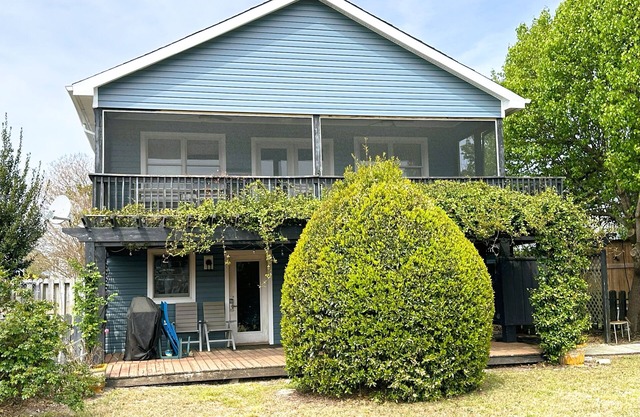 CH245- Waterfront- 3 BRs, Dock, Pool Table, Piano, Comm Pool, Dog Friendly!