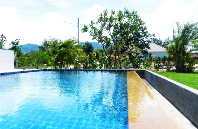 Cha-am Pool Villa
