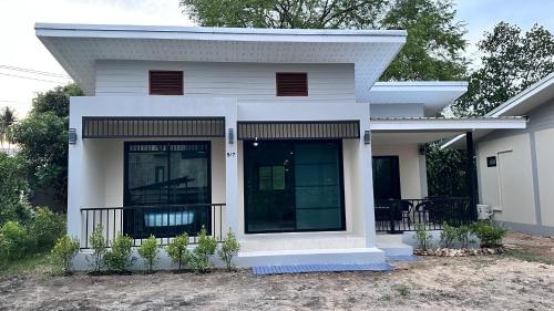 Cha-emHouse1 Baantai