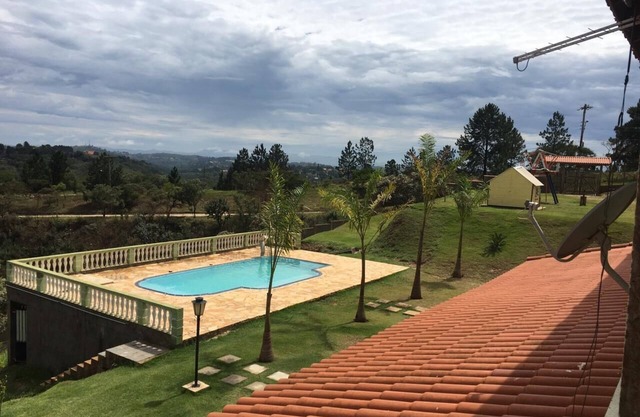 Chacara em Mairinque com Piscina Churrasqueira e Forno de Pizza