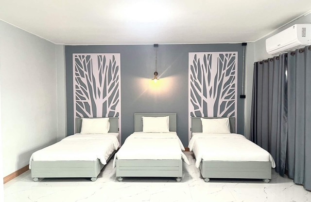 Chainatgrand Hotel