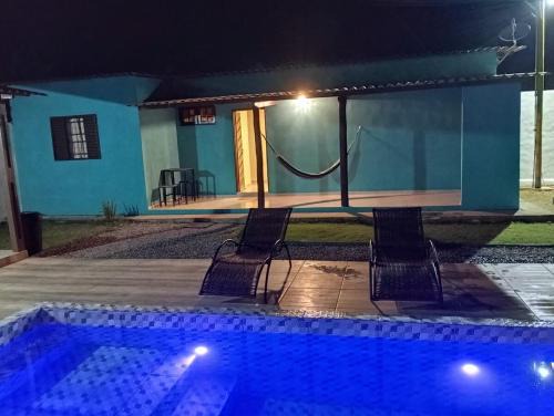 Chalé com piscina