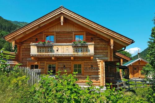 Chalet in St Martin with Sauna & Mountain Views