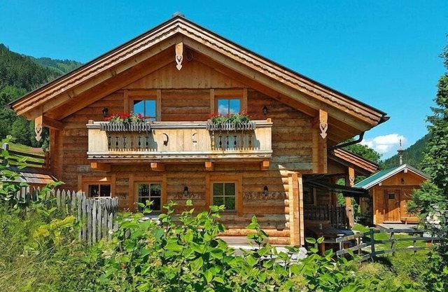 Chalet in St. Martin with Sauna & Hot Tub