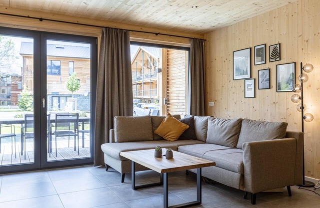 Chalet # 5b with sauna & pool