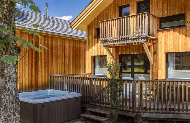 Chalet # 43b mit 3 Schlafzimmer, IR-Sauna & Whirlpool