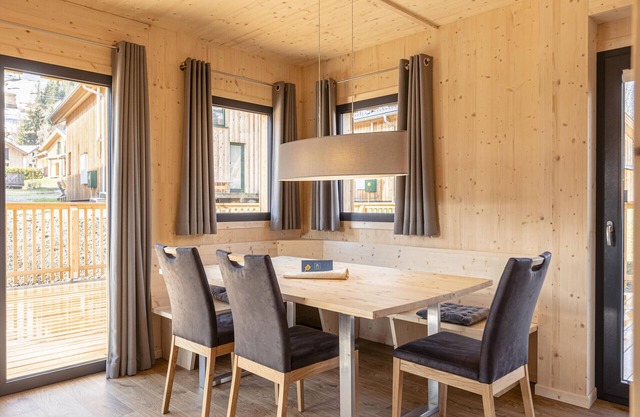 Chalet # 60 with 3 Bedrooms, sauna & whirlpool