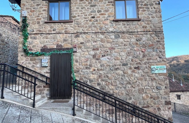 Chaleco tourist house in Sierra Cebollera with private terrace.