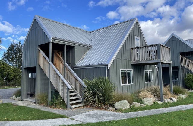 Chalet 4 (1 Bed) Pudding Hill