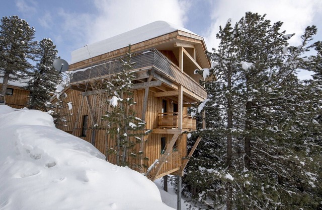 Chalet # 49 with IR-sauna and whirlpool bath