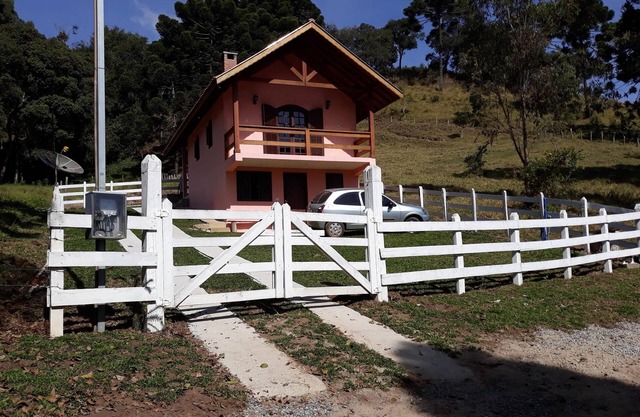 Chalet 9km Gonçalves- Costas Neighborhood