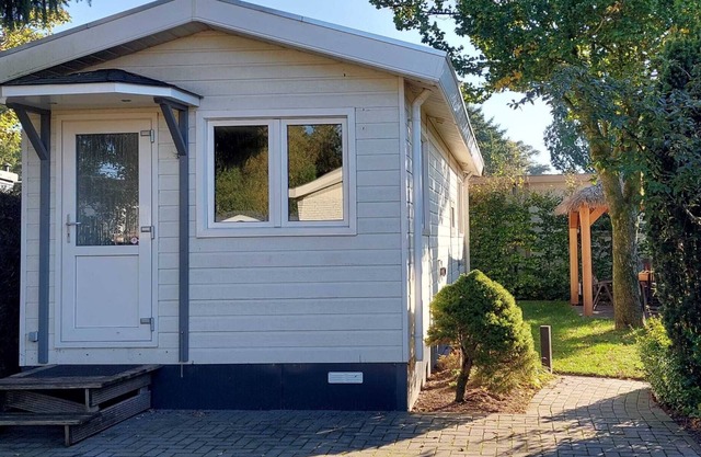 Chalet Abija 2 person chalet on a quiet park. Between Wells and Voorthuizen