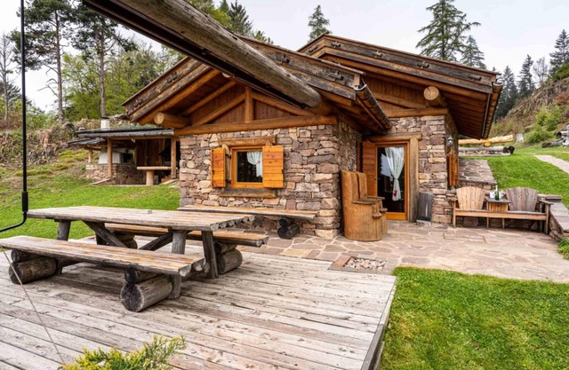 Chalet alla Perla, Grumes Ospitar