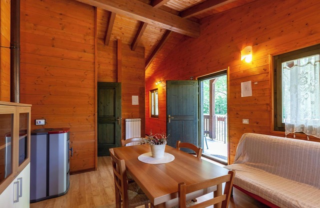 'Chalet Anemone - Villaggio Anemone' with Mountain View & Terrace