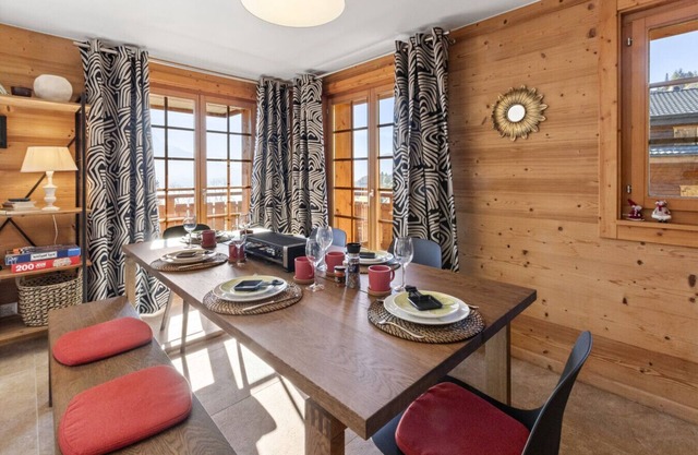 Chalet apartment with balcony and view of the Alps