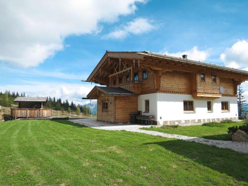 Chalet Aualm-2 by Interhome