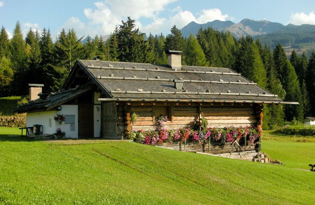 Chalet "Baita Tabià" Dolomites by Interhome