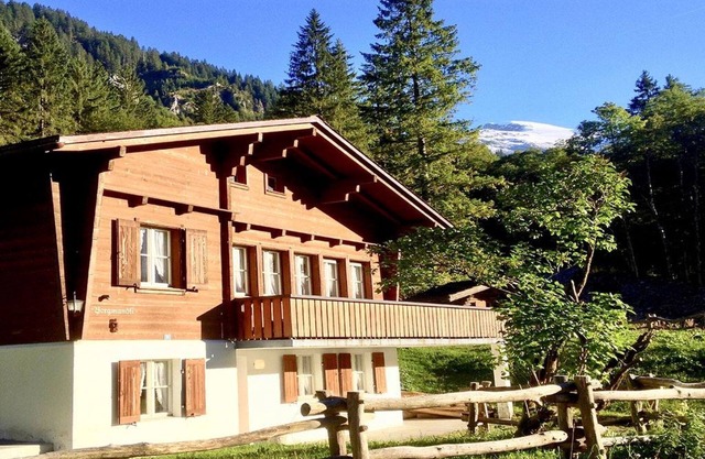 Chalet Bergmandli by Interhome