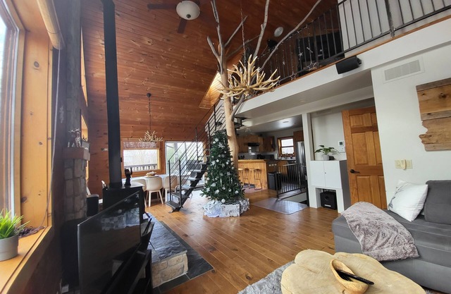 Chalet Laperle with spa on mountain