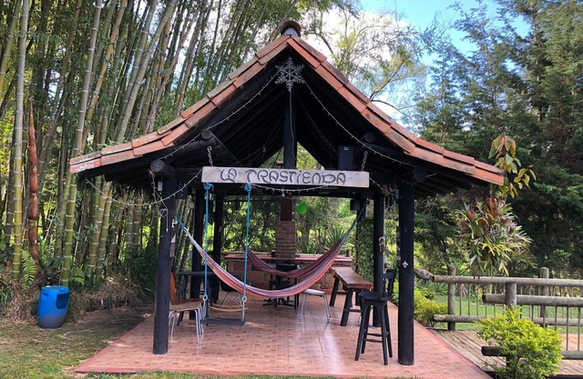 Chalet campestre cerca al aeropuerto Intl JMC, Rionegro.
