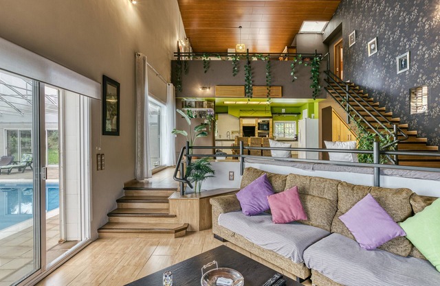 Chalet "Casa Nadia" with Mountain View, Private Indoor Pool & Wi-Fi