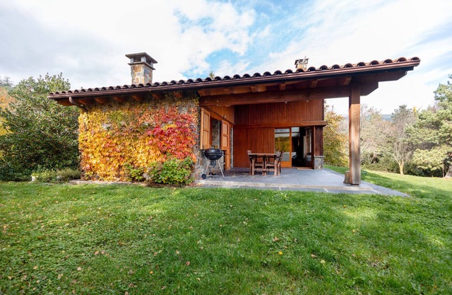 Chalet 'Casa Perecampelles -Vall De Núria-' with Mountain View, Private Terrace and Wi-Fi