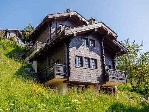 Chalet Chalet A Coeur by Interhome