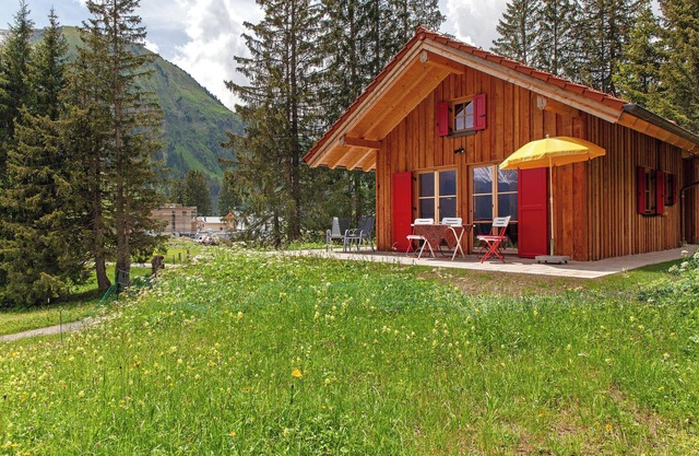 Chalet 'Chalet87' with Mountain View, Private Terrace, and Children from 8 Years Welcome.