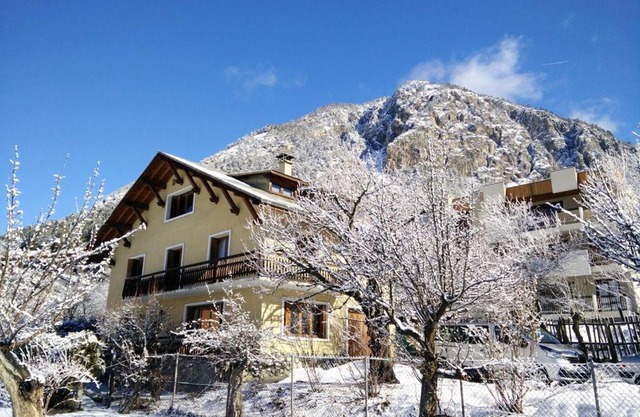Chalet chaleureux a Briancon avec sauna