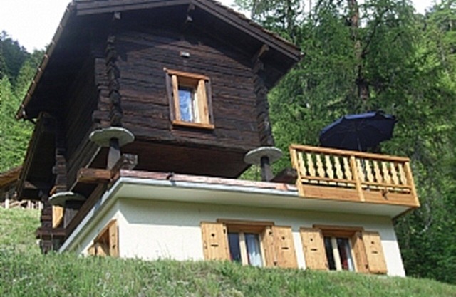 Chalet Cuckoo, Romantic Alpine Getaway. Val d'Anniviers, Valais, Switzerland